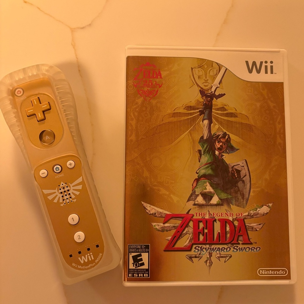 Zelda Skyward Sword Wii with Zelda controller
